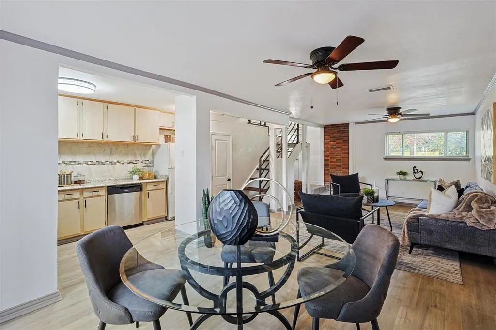 4039 Cole Avenue, #101