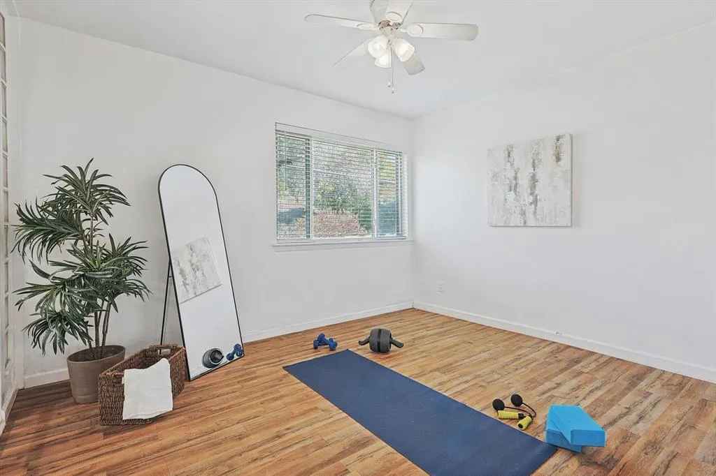 4039 Cole Avenue, #101