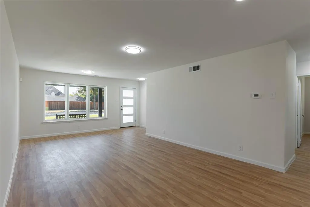 9225 Plano Road