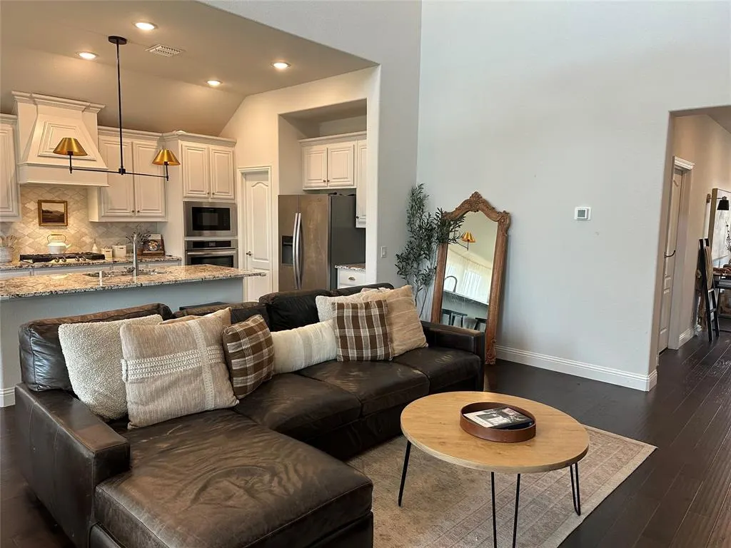 7313 Bird Cherry Lane