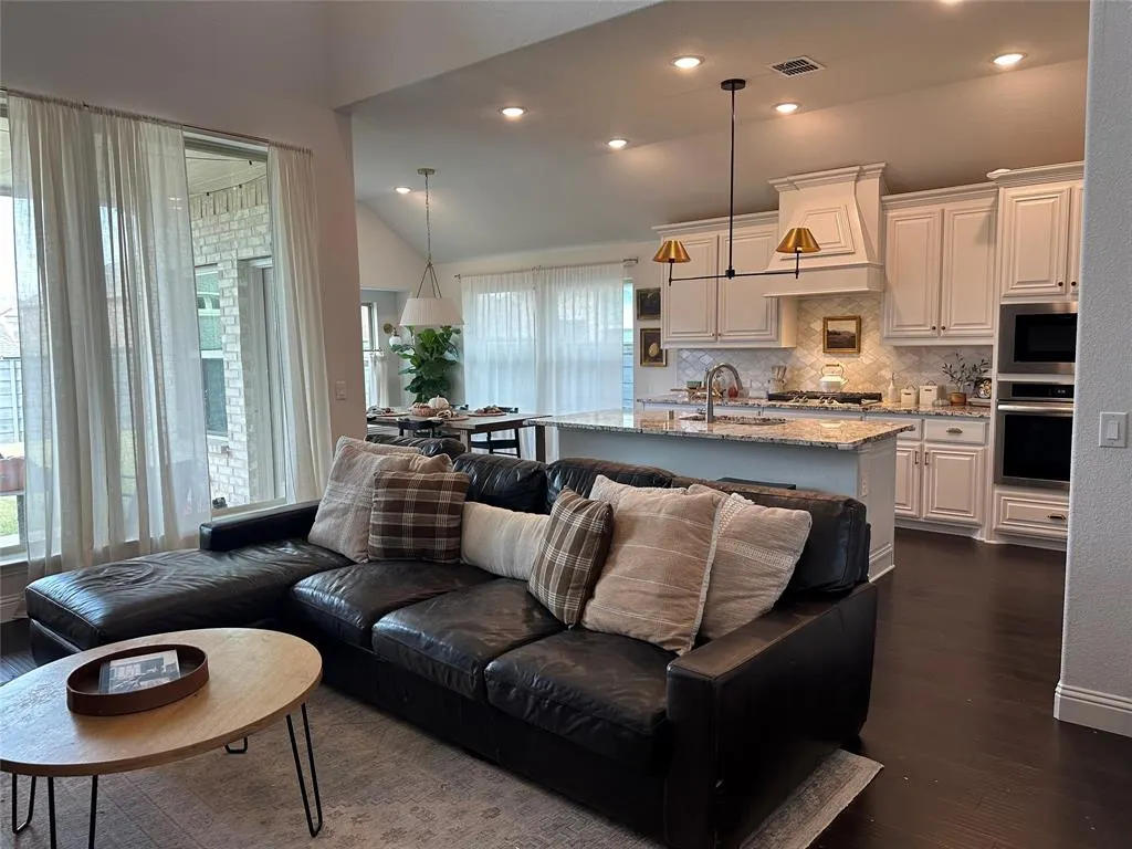 7313 Bird Cherry Lane