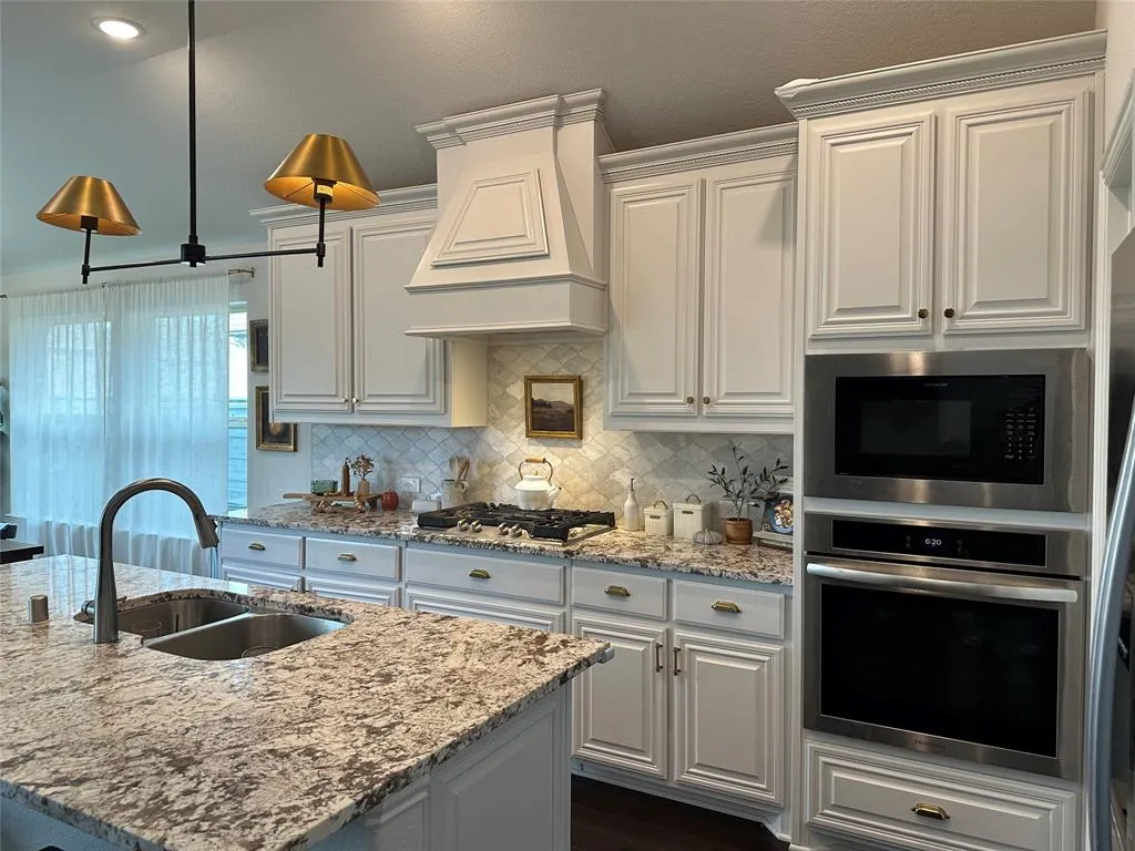 7313 Bird Cherry Lane