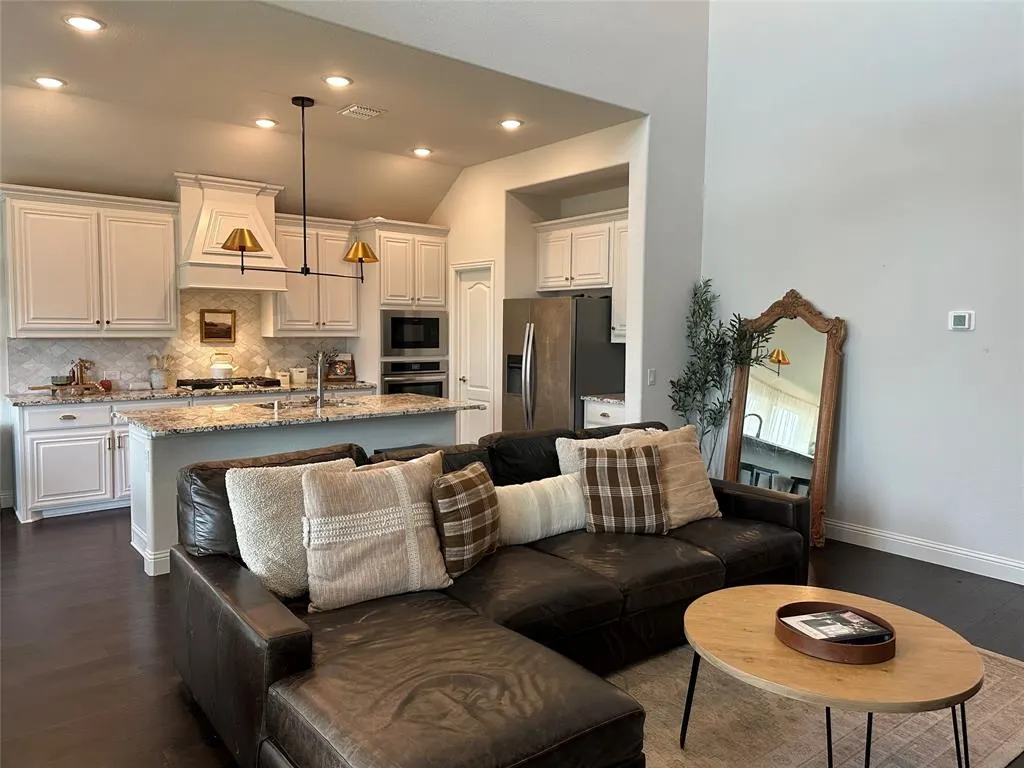 7313 Bird Cherry Lane