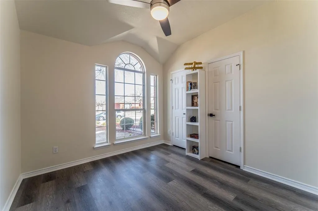 1528 Balboa Lane