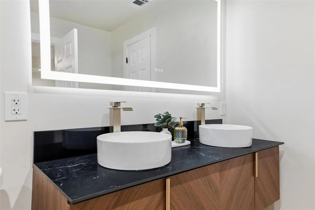 6010 Rock Garden Trail