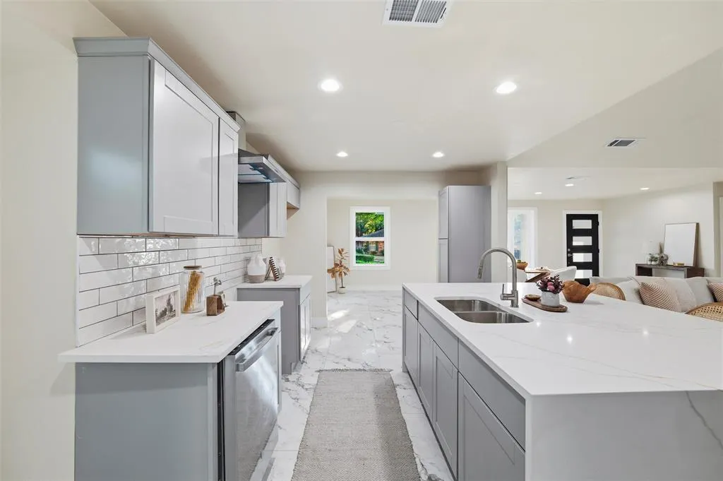 6010 Rock Garden Trail