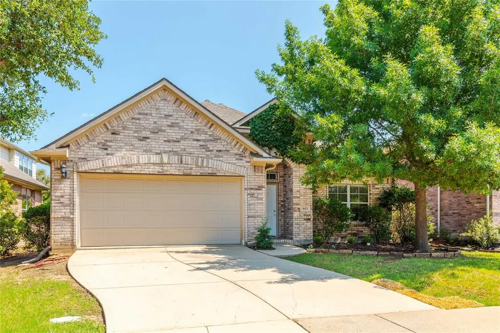 1613 Bluebird Drive