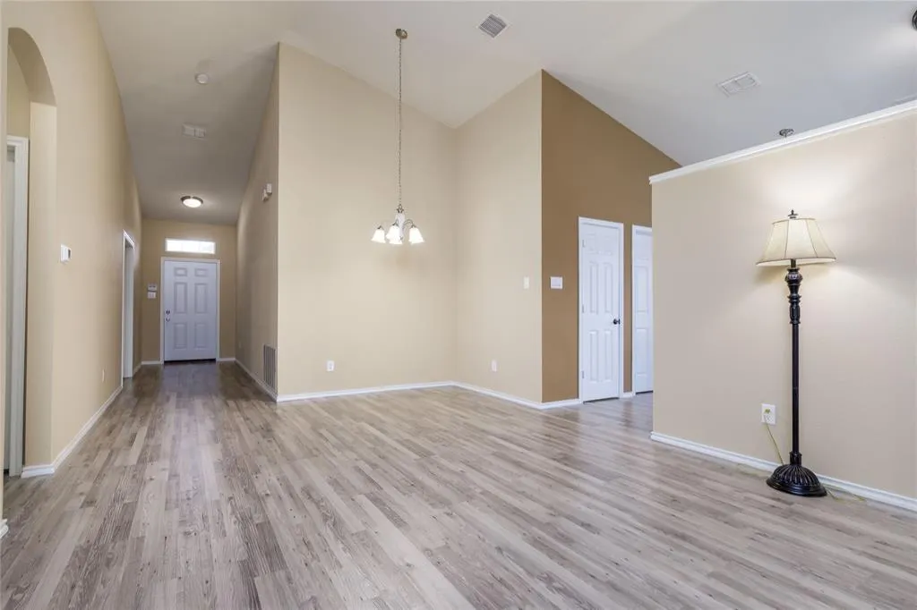 1613 Bluebird Drive