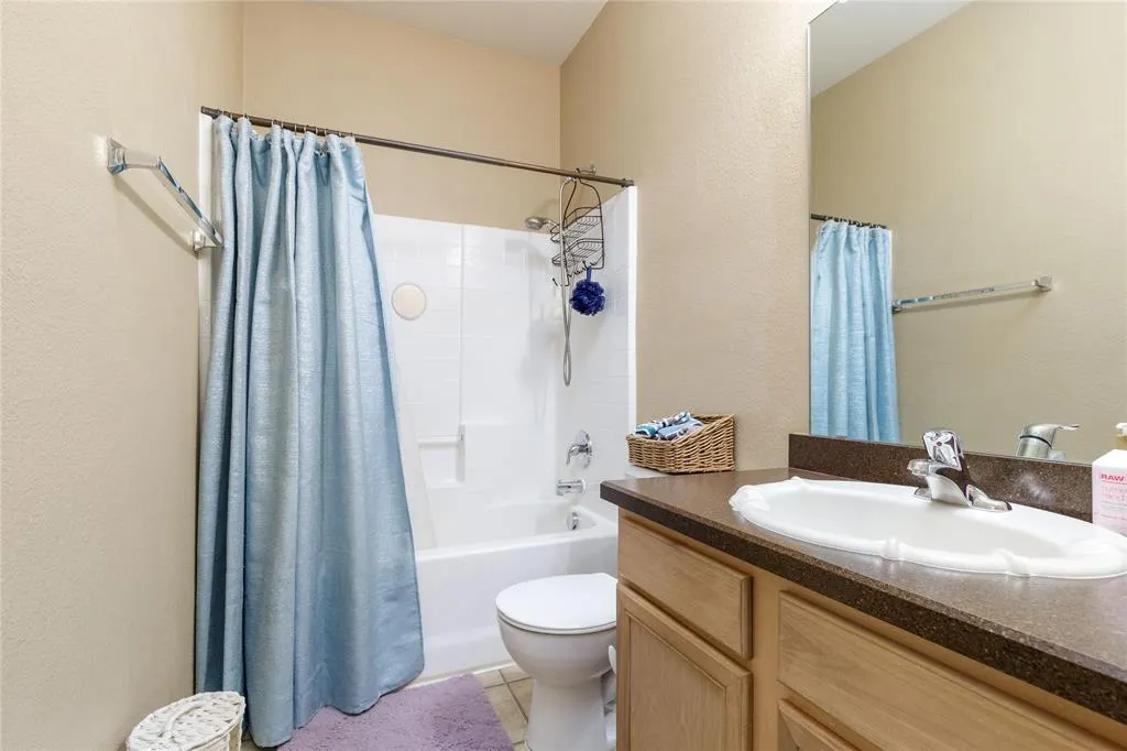 1613 Bluebird Drive