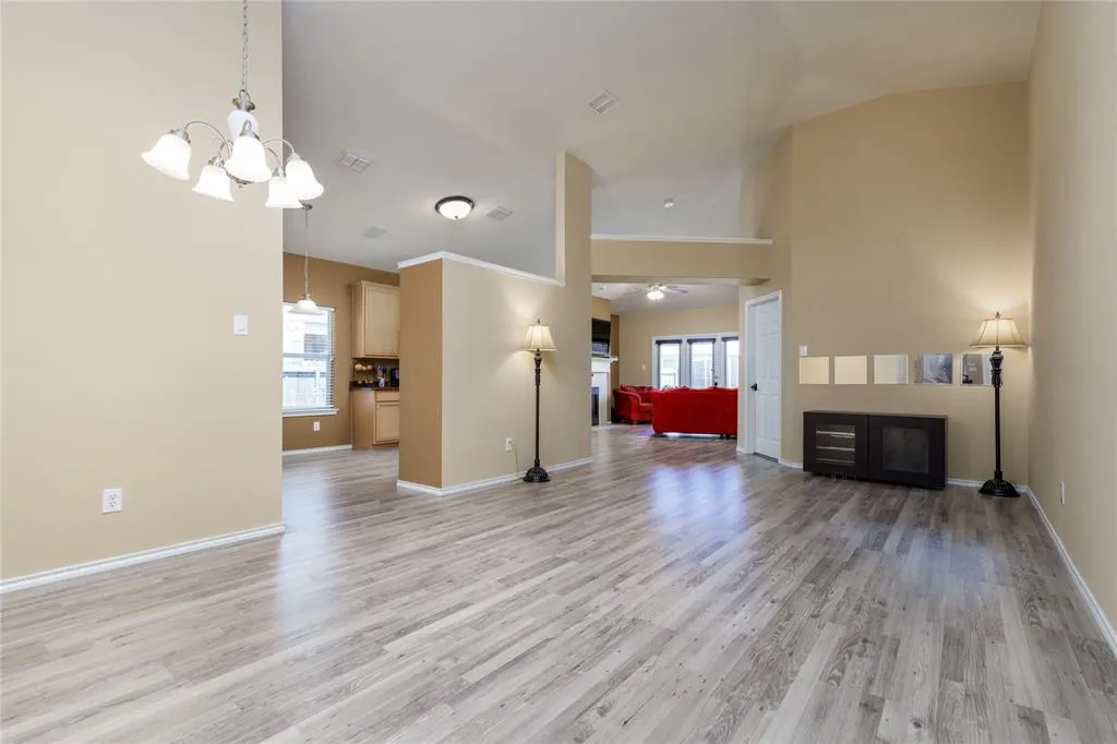 1613 Bluebird Drive