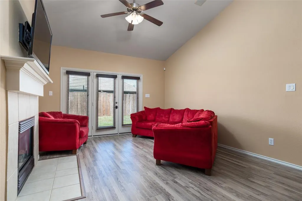 1613 Bluebird Drive