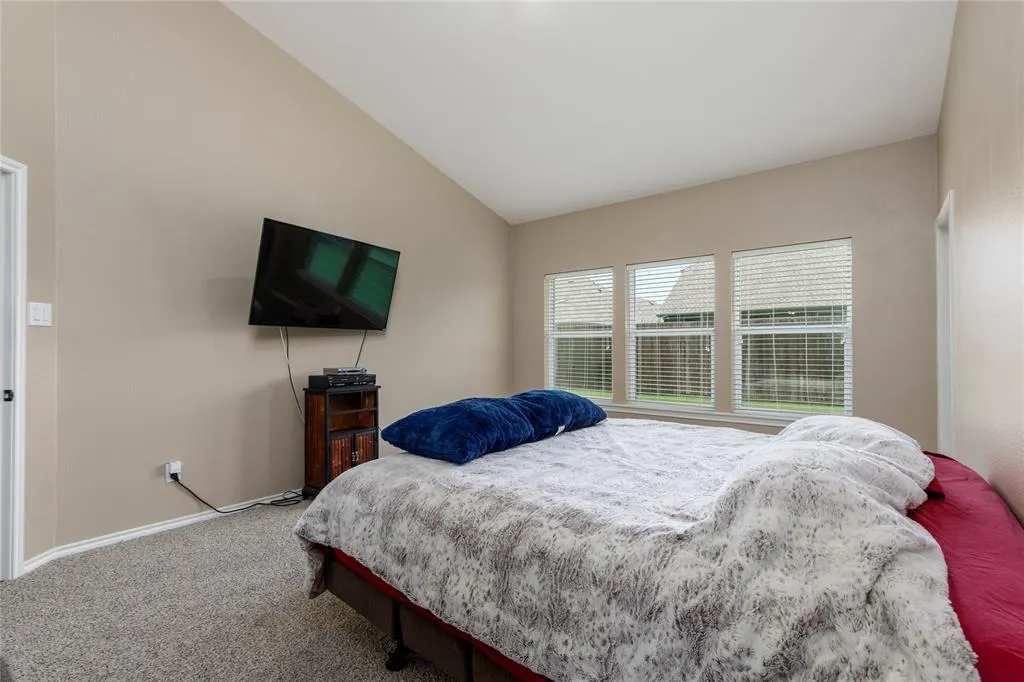 1613 Bluebird Drive