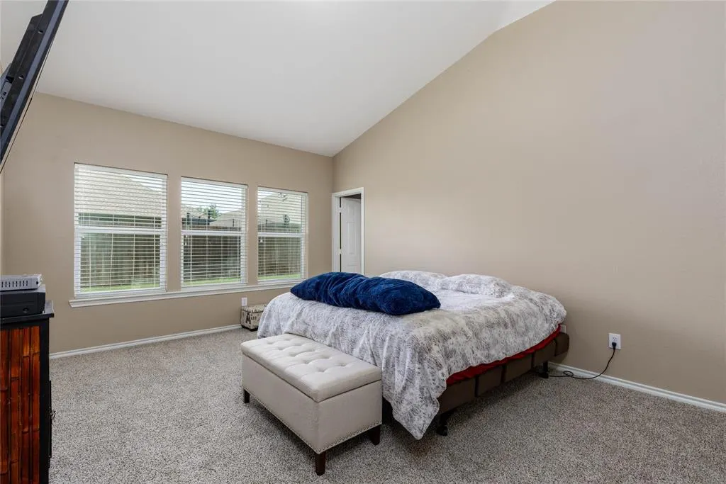 1613 Bluebird Drive