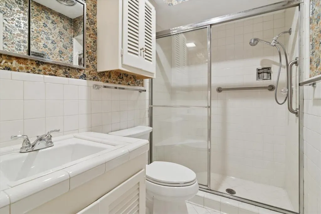 11118 Valleydale Drive, #A