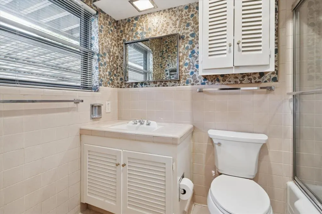 11118 Valleydale Drive, #A