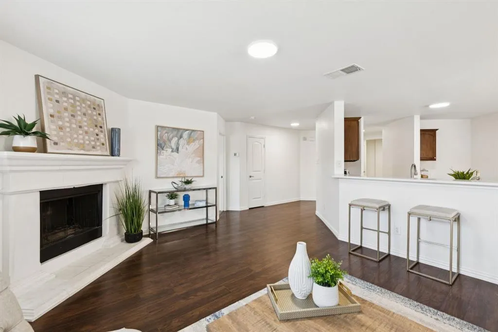 9904 Southgate Drive