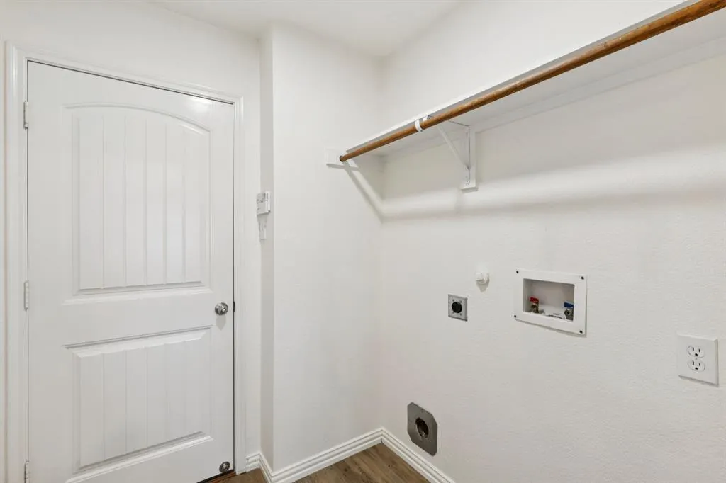 9904 Southgate Drive