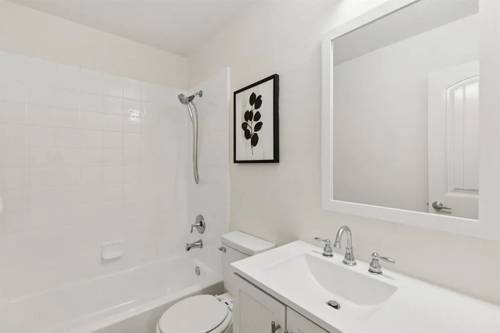 9904 Southgate Drive