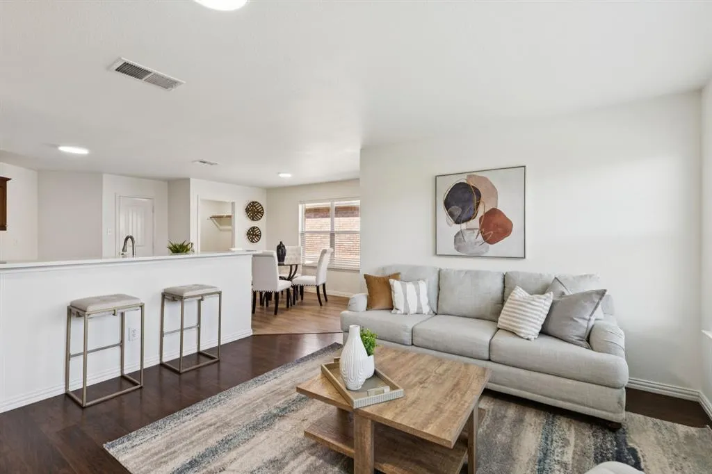 9904 Southgate Drive