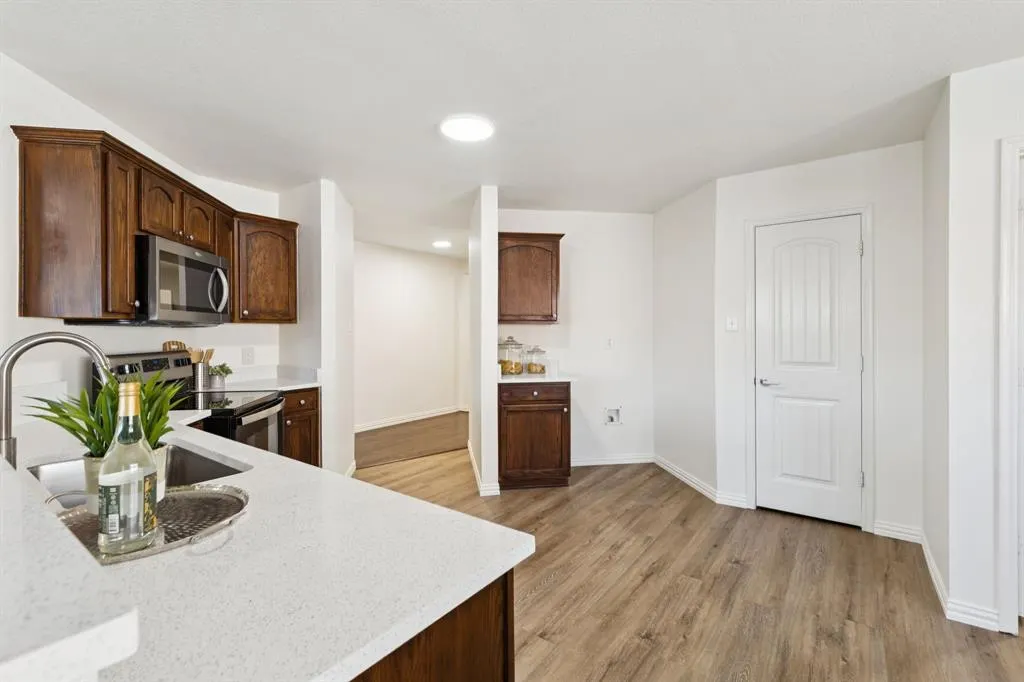 9904 Southgate Drive