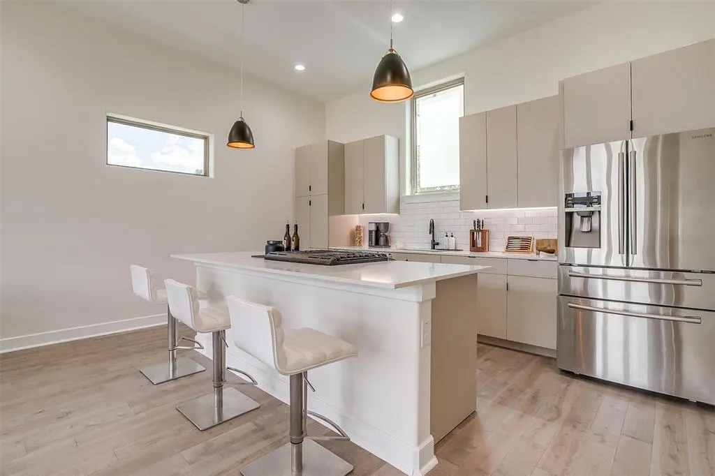 3231 Elihu Street, #101