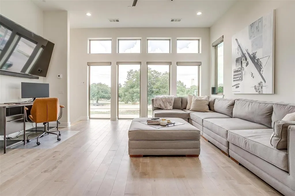 3231 Elihu Street, #101