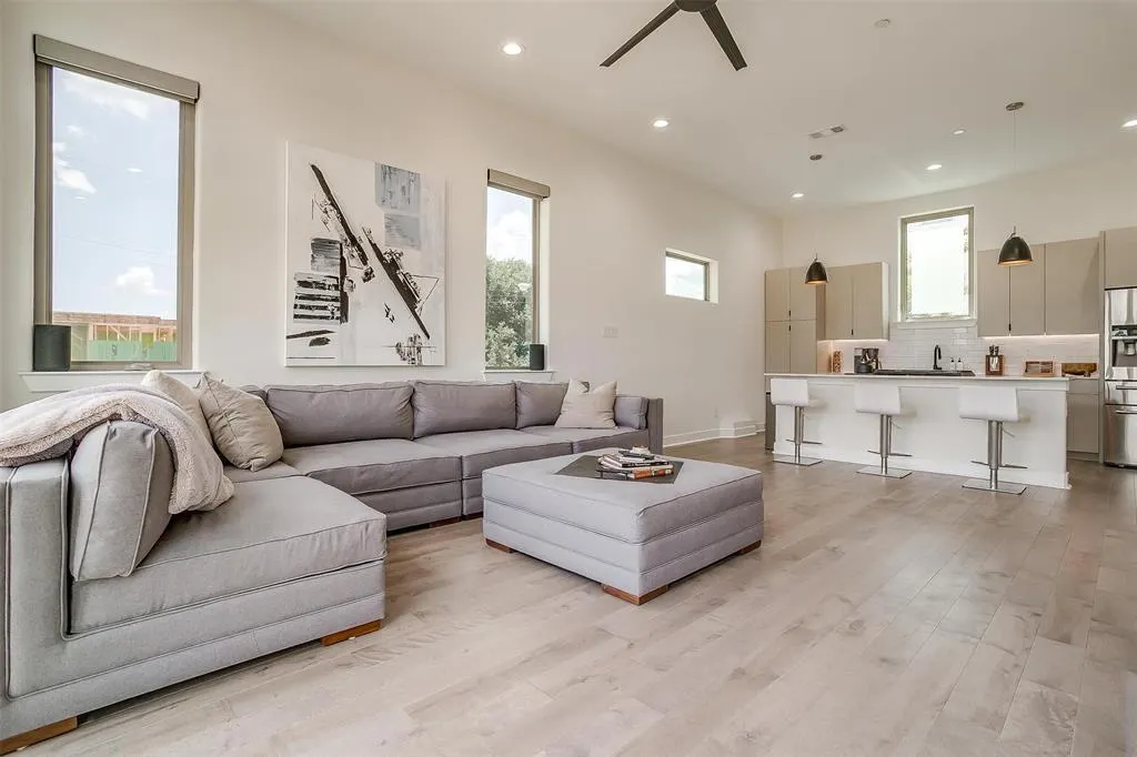 3231 Elihu Street, #101