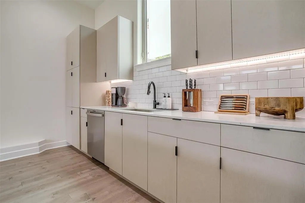 3231 Elihu Street, #101