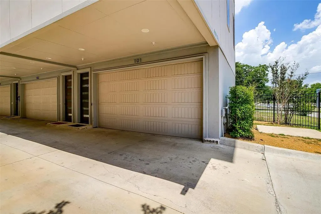 3231 Elihu Street, #101