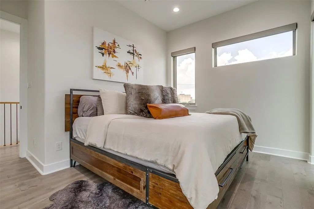 3231 Elihu Street, #101