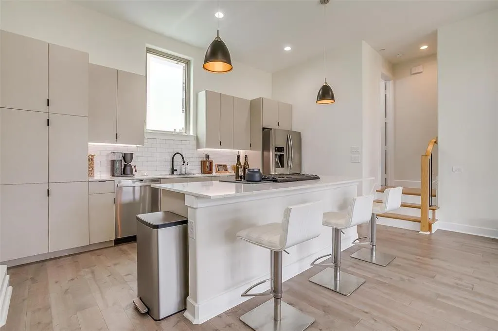 3231 Elihu Street, #101