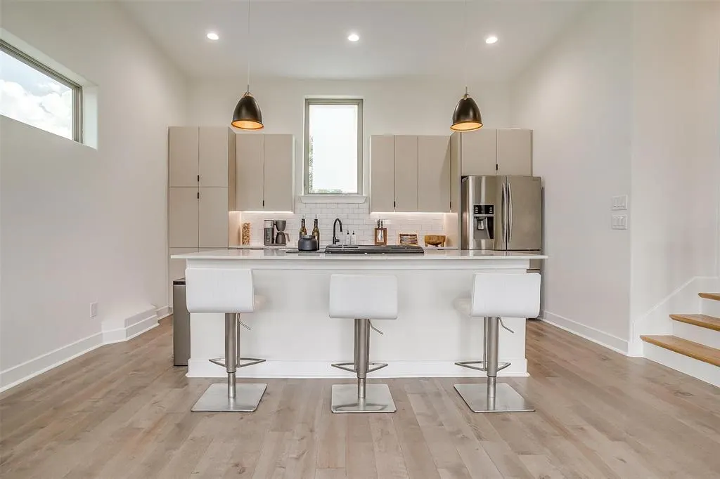 3231 Elihu Street, #101