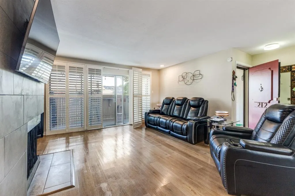 7832 Royal Lane, #212