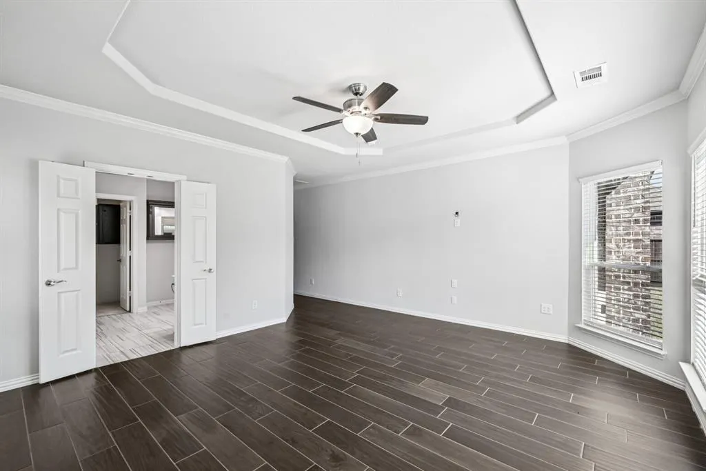 6012 Oakmere Lane
