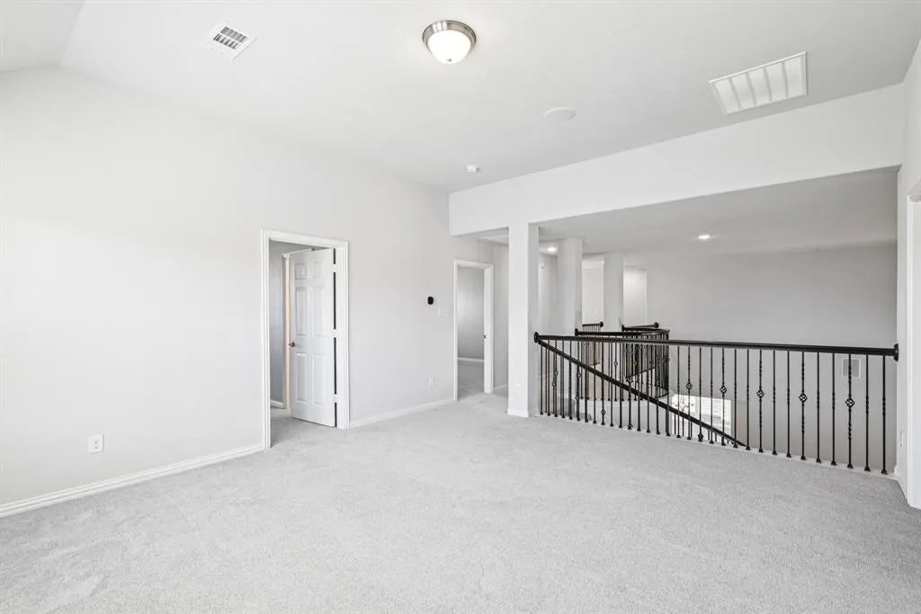 6012 Oakmere Lane