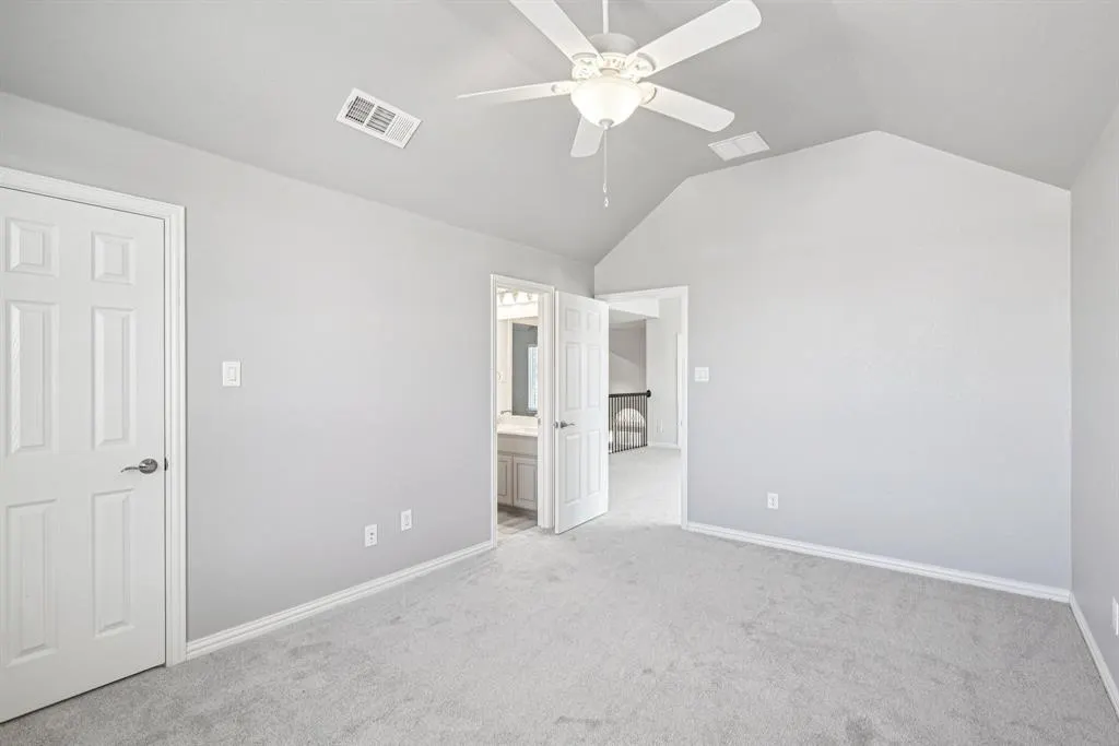 6012 Oakmere Lane