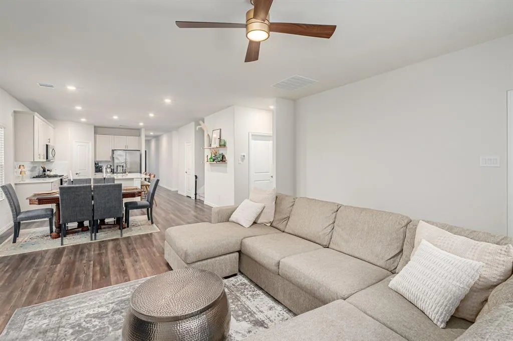 3905 Buckeye Bend