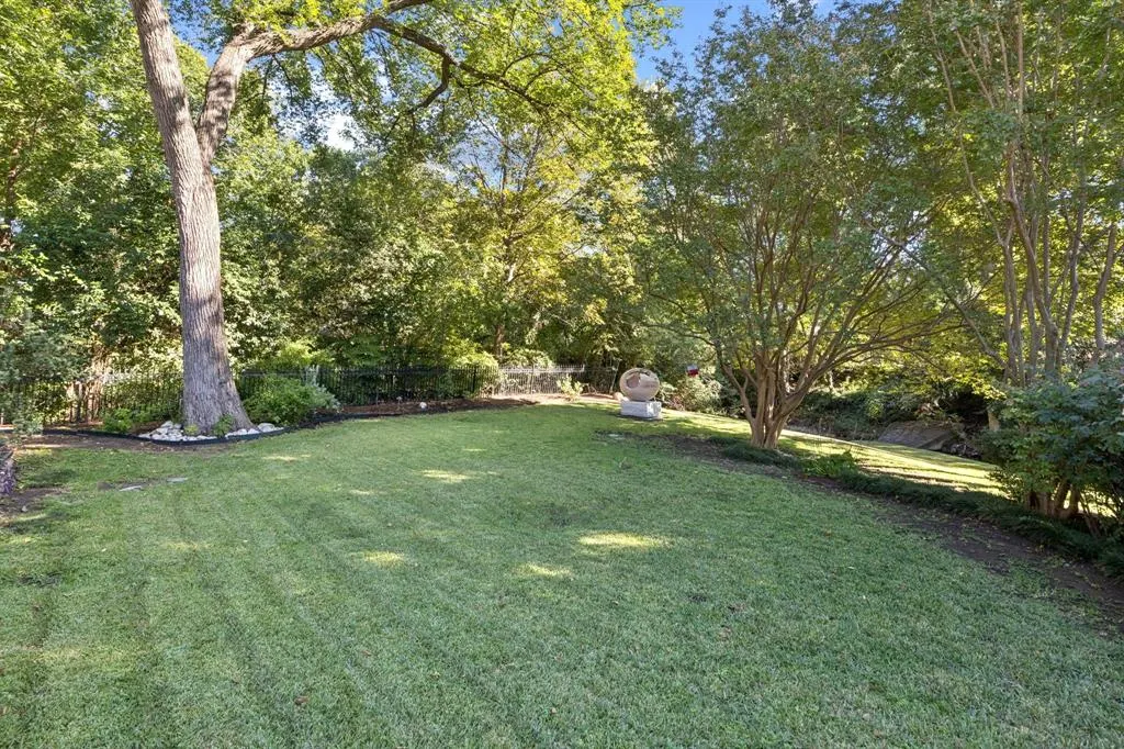 1309 Dumont Drive