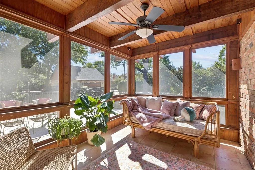 1309 Dumont Drive