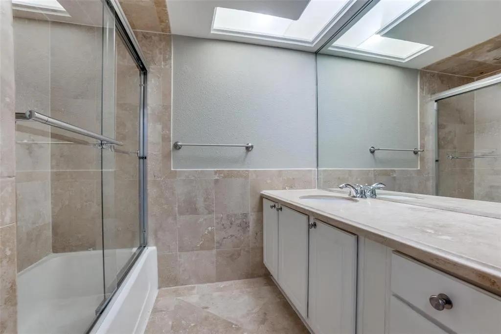 10209 Regal Oaks Drive, #112