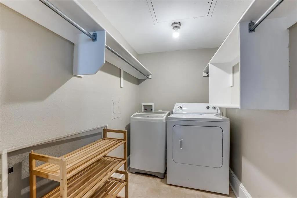 10209 Regal Oaks Drive, #112