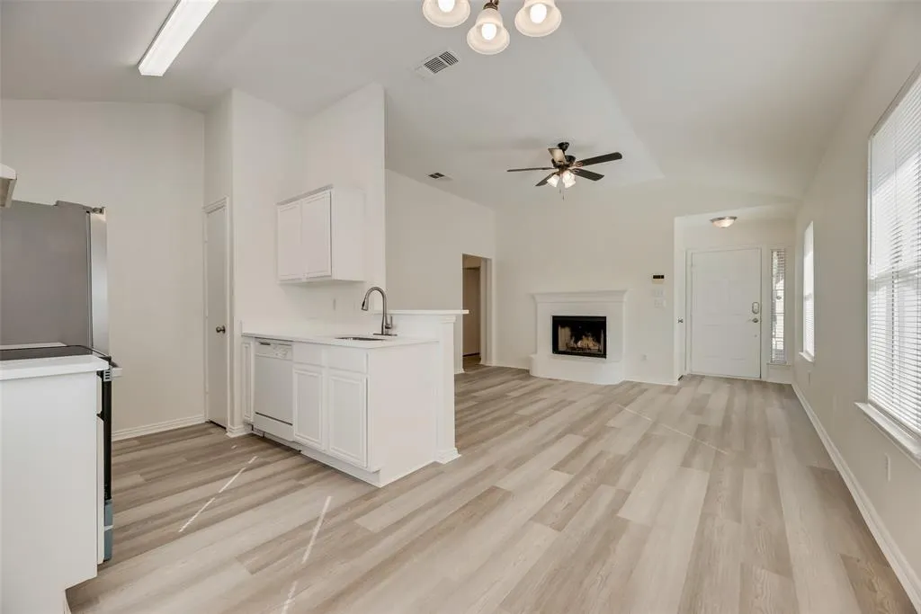 1048 Port Sullivan Drive