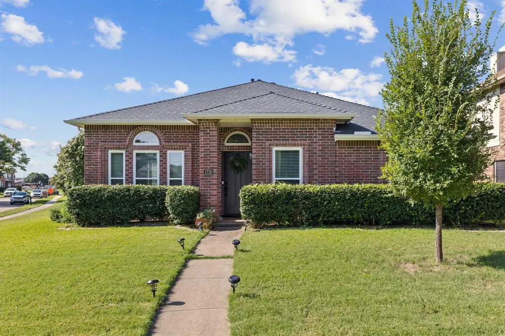 1716 Crescent Creek Lane