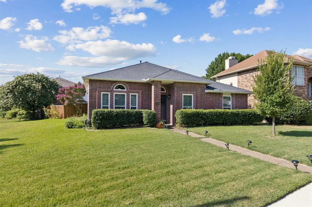 1716 Crescent Creek Lane