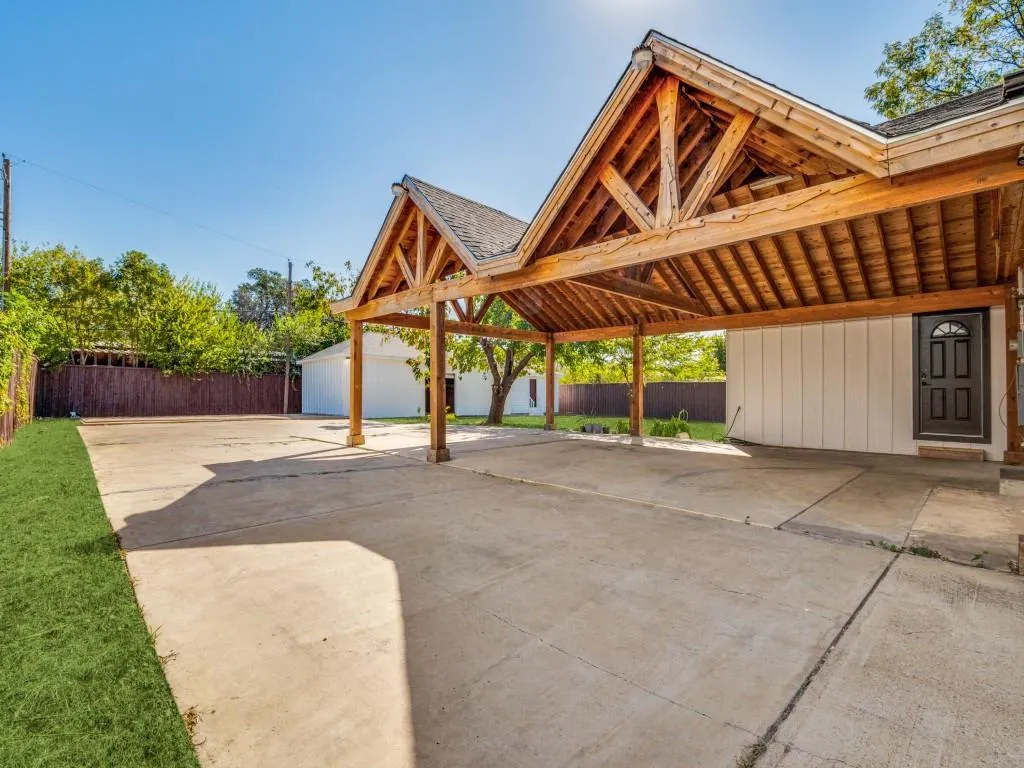 3416 Pruitt Avenue