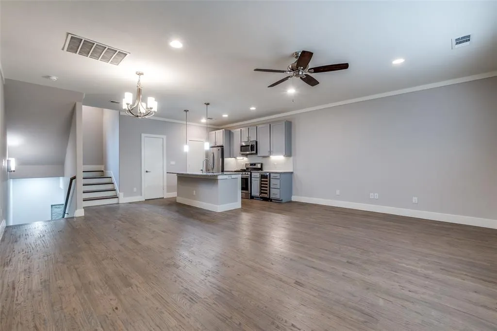 4316 Hartford Street, #18