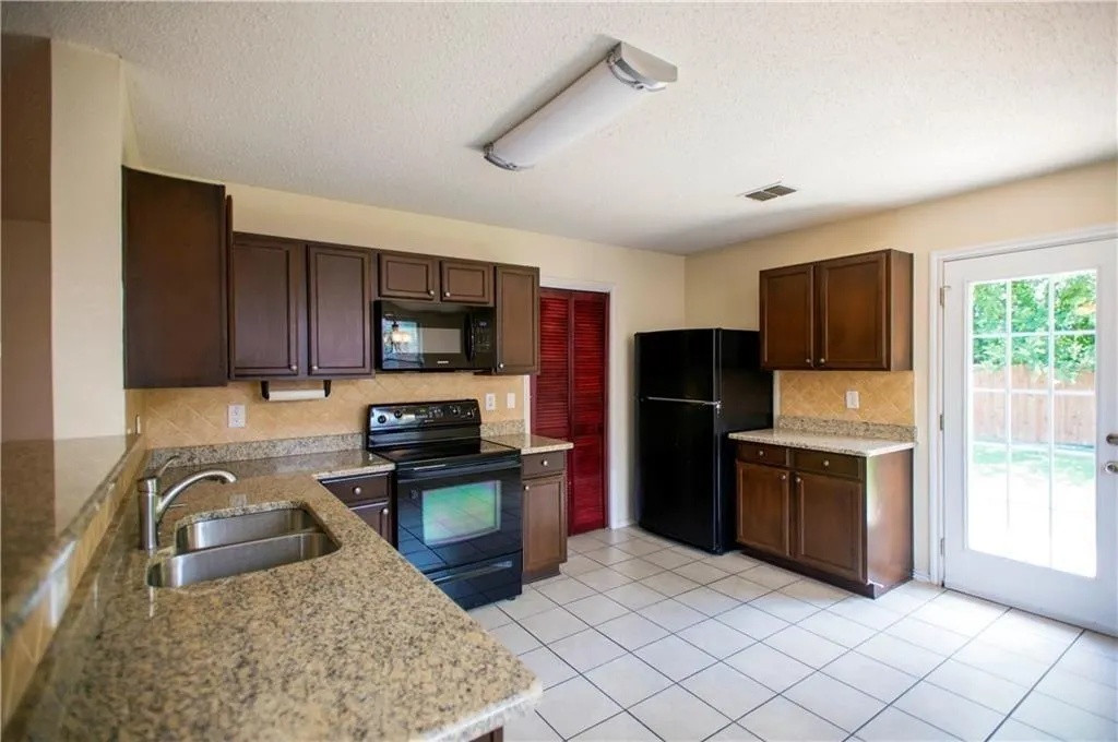 1316 Scenic Hills Drive