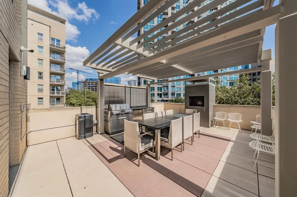 2323 N Houston Street, #310