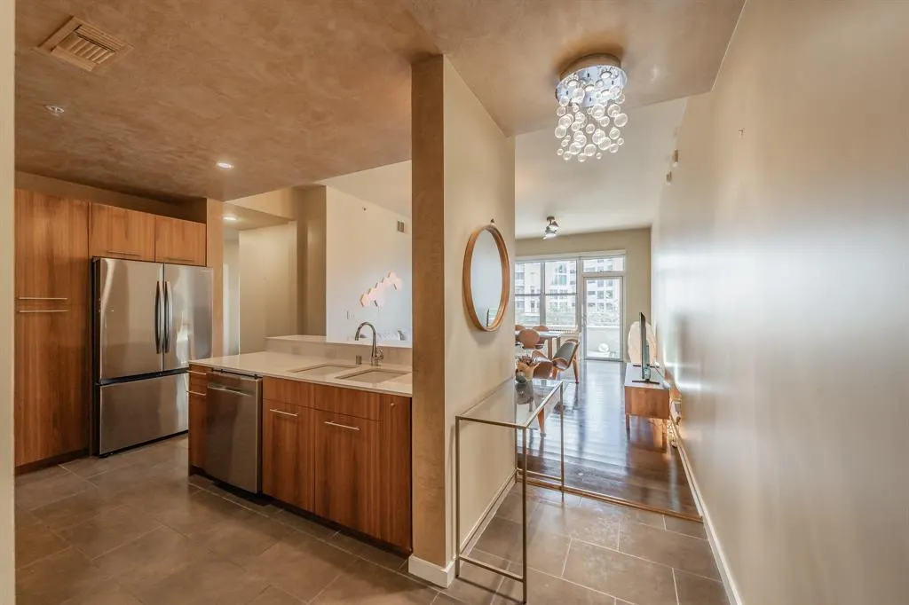 2323 N Houston Street, #310