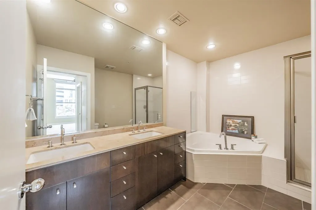 2323 N Houston Street, #310